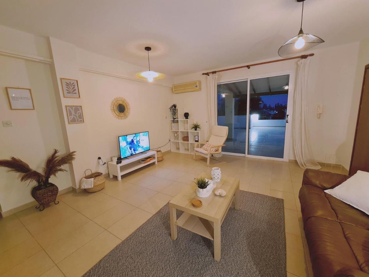 Stay Sunny Palms Apartment 보로클리니 외부 사진